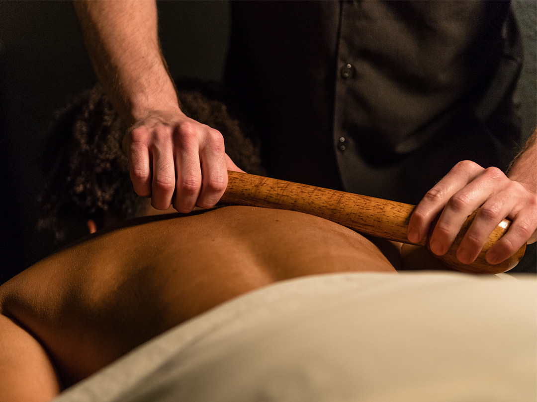 A person getting a massage at Spa Kalahari in Wisconsin Dells.