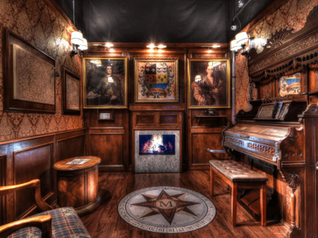 Mansion escape room at Escapology The Dells