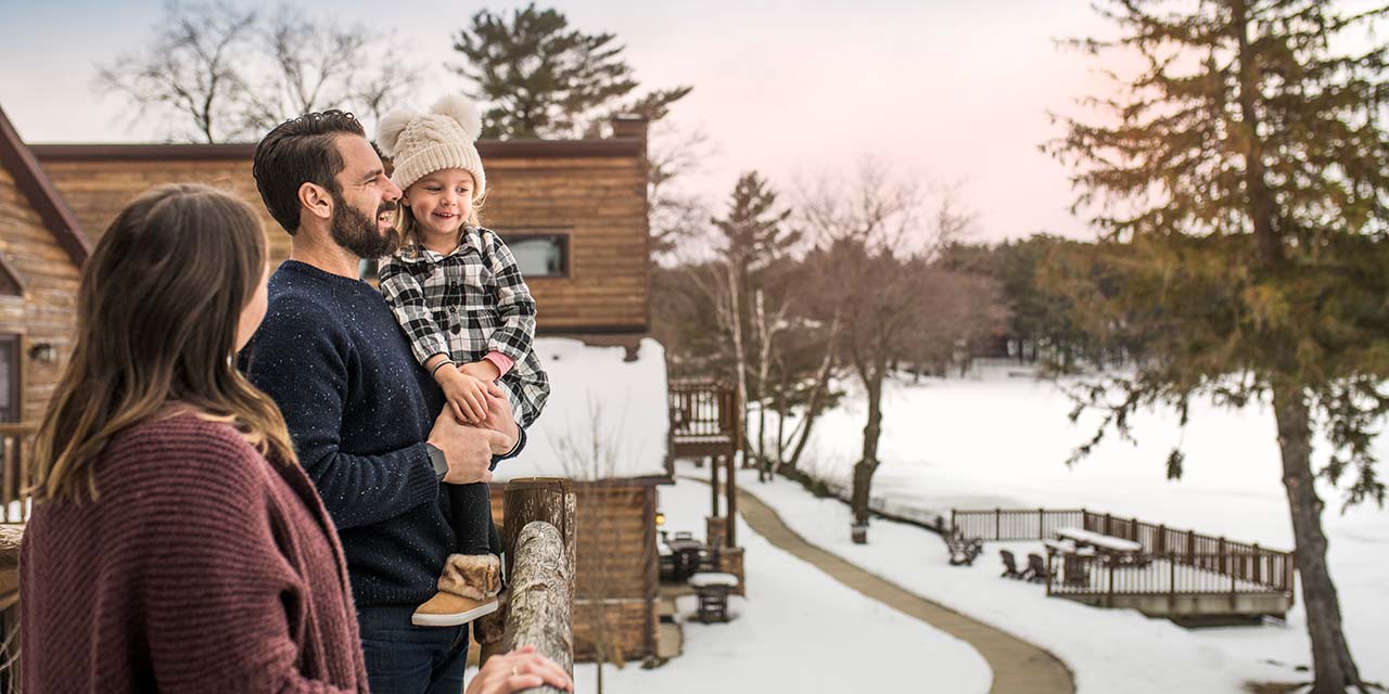 Family at Lake Delton Waterfront Villas