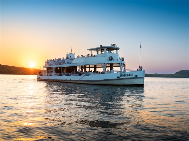 Dells Boat Tours Sunset Dinner Cruise