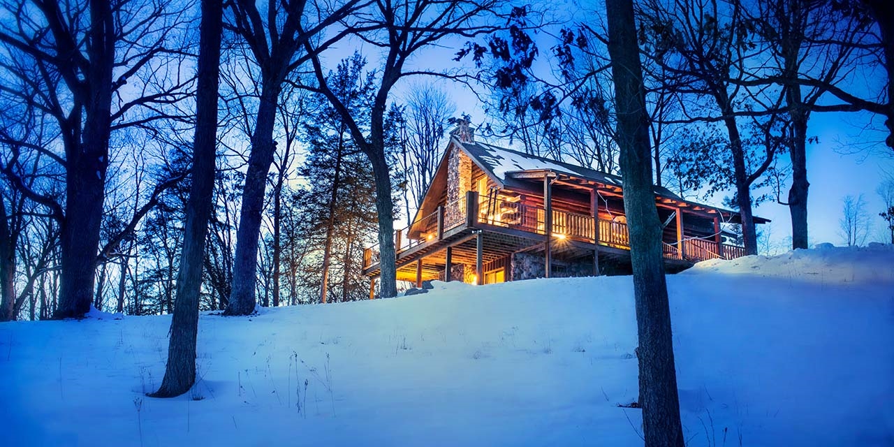 Whitetail Ridge rental cabin in the winter