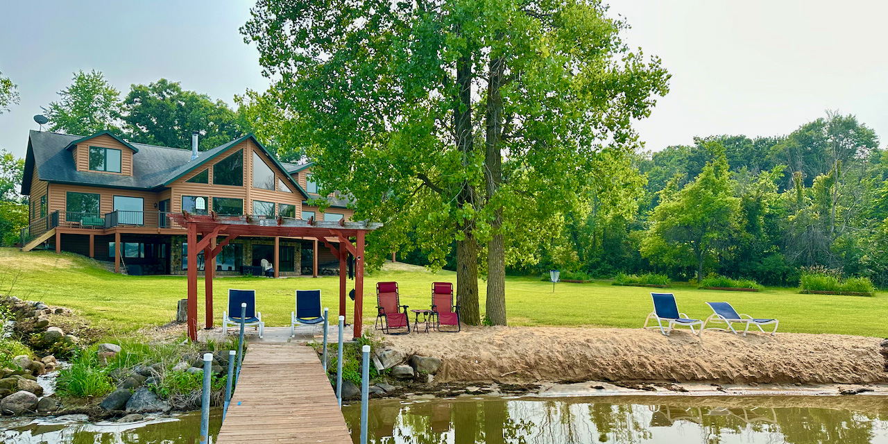Niima Outpost of Sand County Vacation Rentals