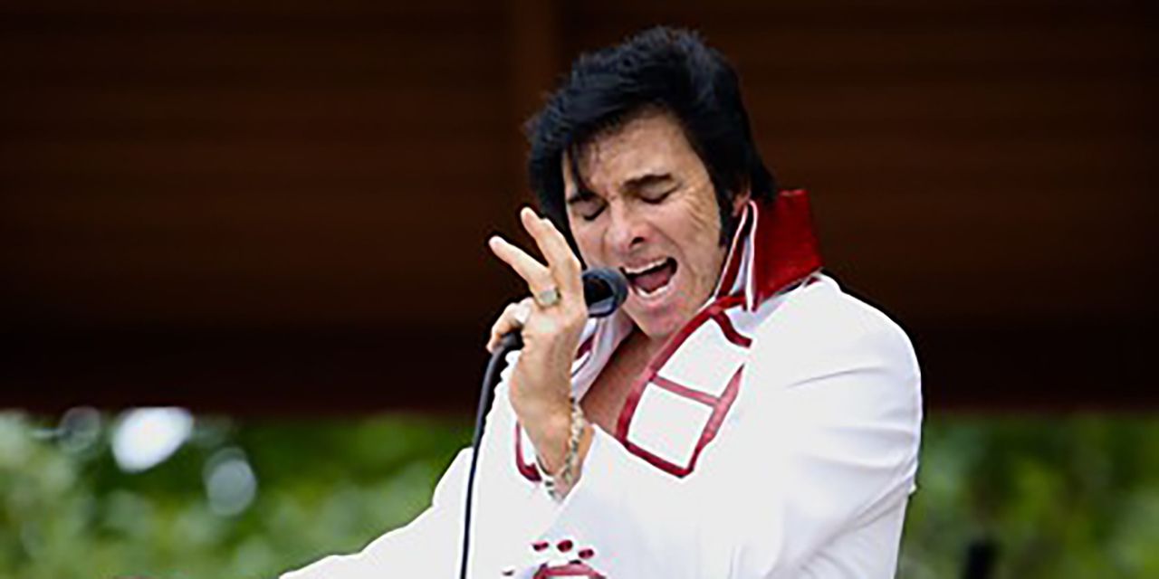 Tony Rocker performing live.