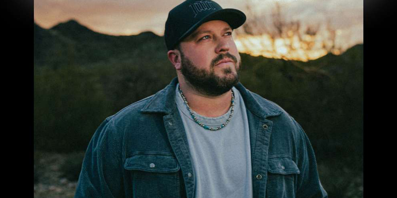 Mitchell Tenpenny at Crystal Grand Music Theatre