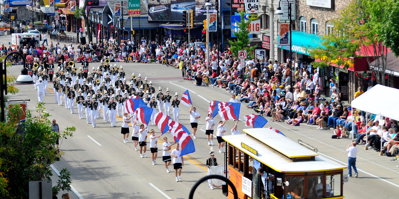 Wo-Zha-Wa Fall Festival