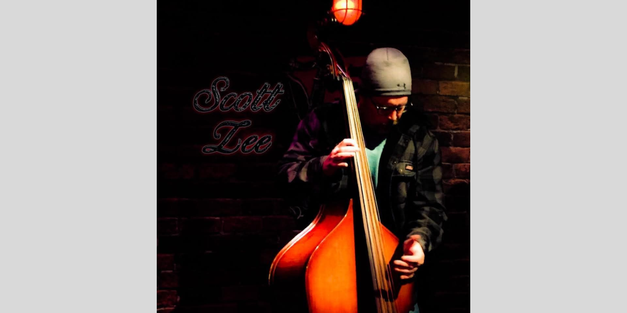 Scott Lee playing bass