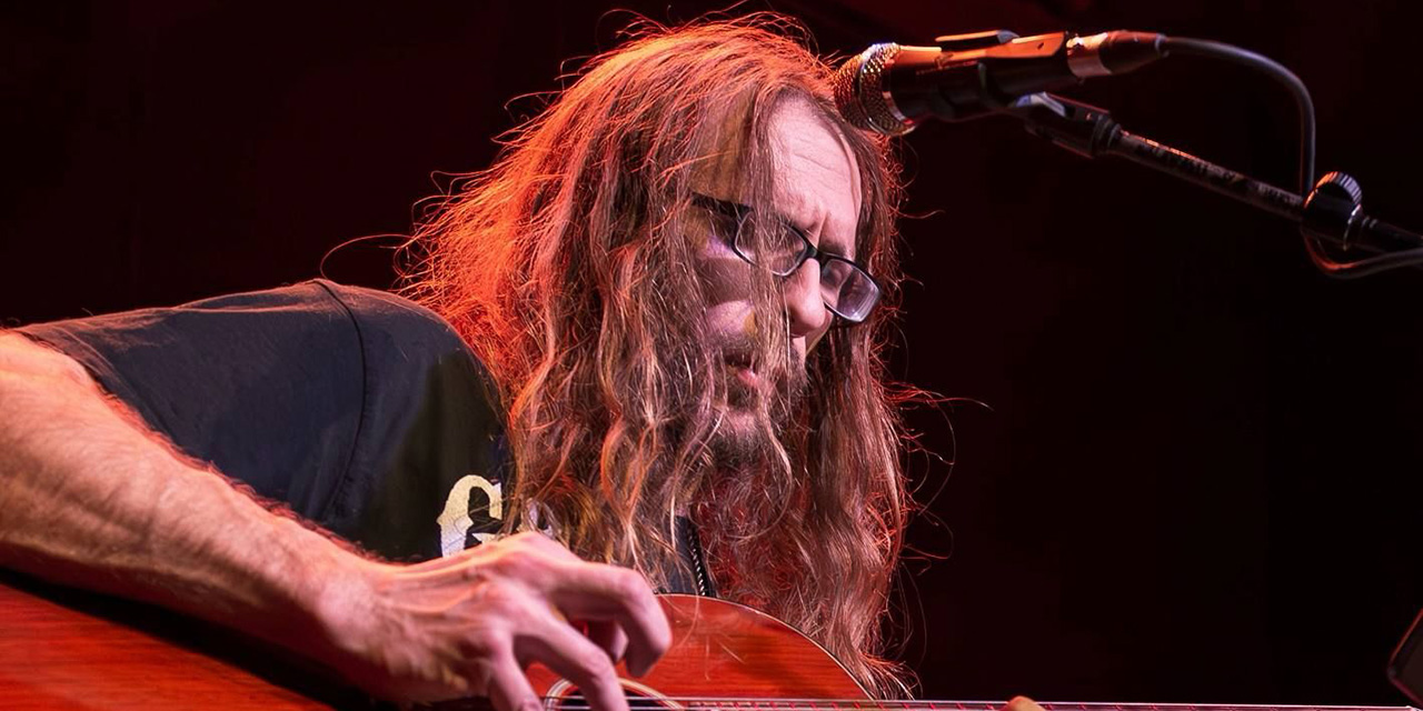 spencer houghton playing guitar