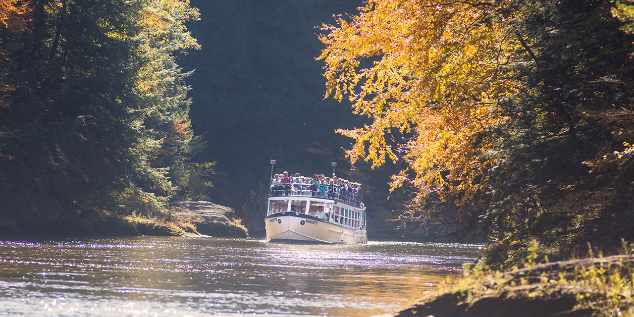 Boat tour of Wisconsin River in Fall