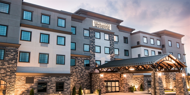 Exterior and entrance of the Staybridge Suites Wisconsin Dells-Lake Delton.