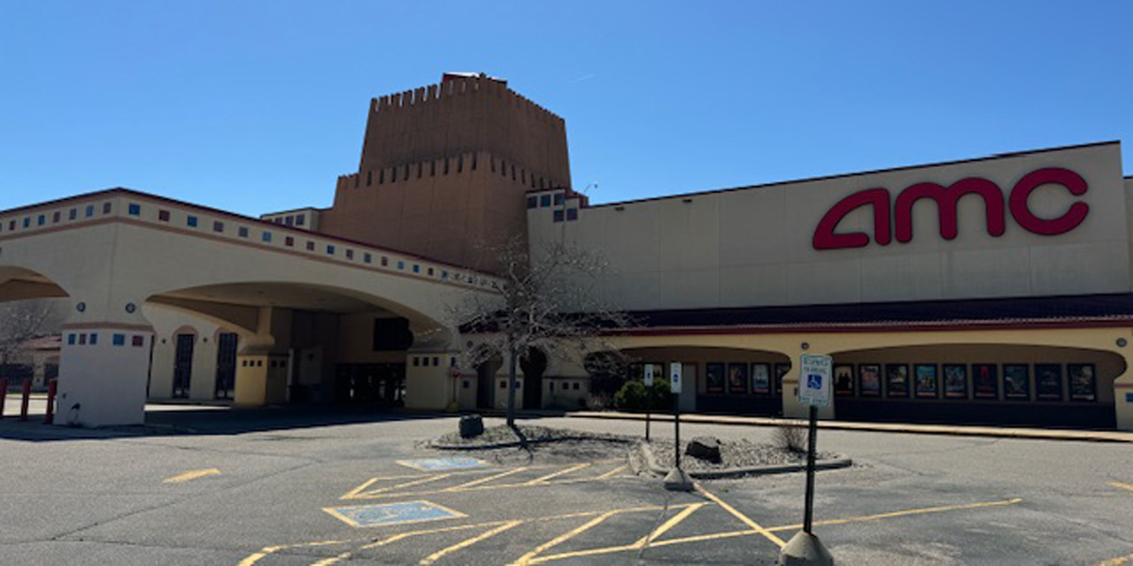 Discount Tuesdays at AMC CLASSIC Desert Star 15 Wisconsin Dells Deals