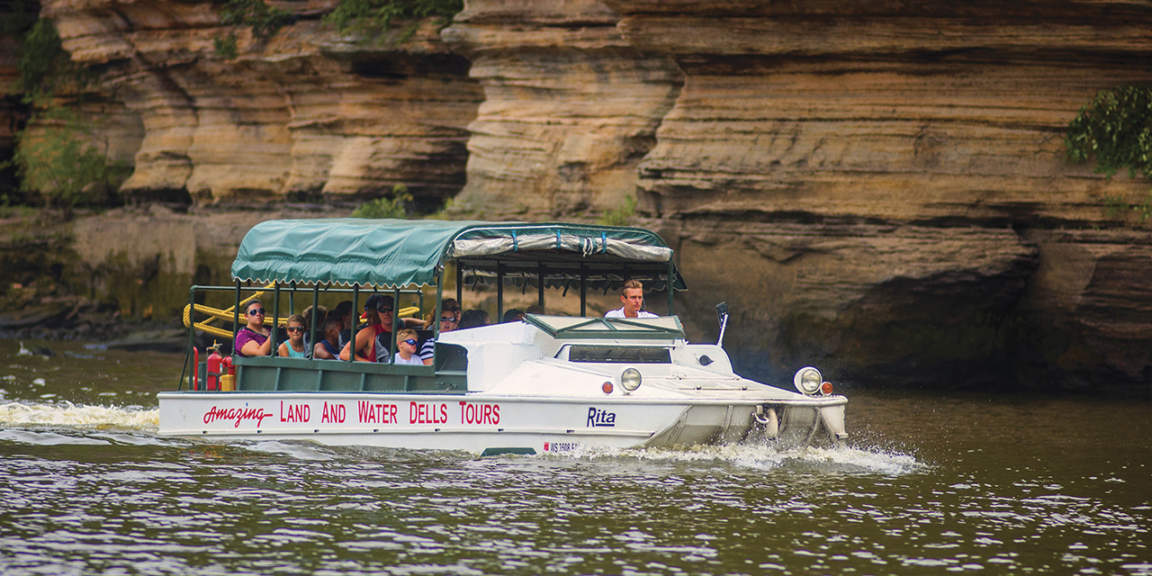 dells boat tour ducks