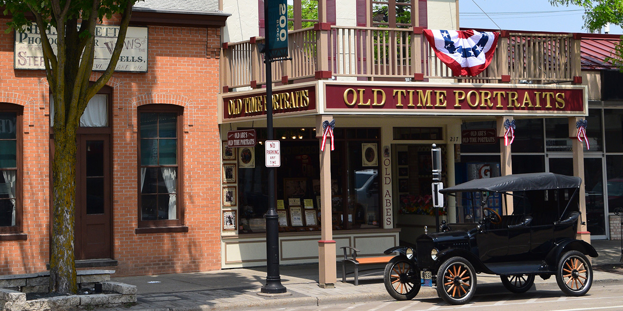 Old Abe's Old Time Portraits Exterior