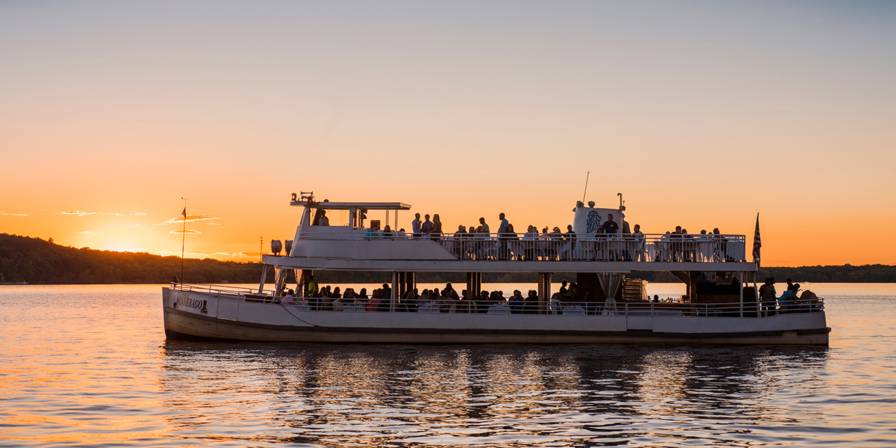 sunset cruise wisconsin dells